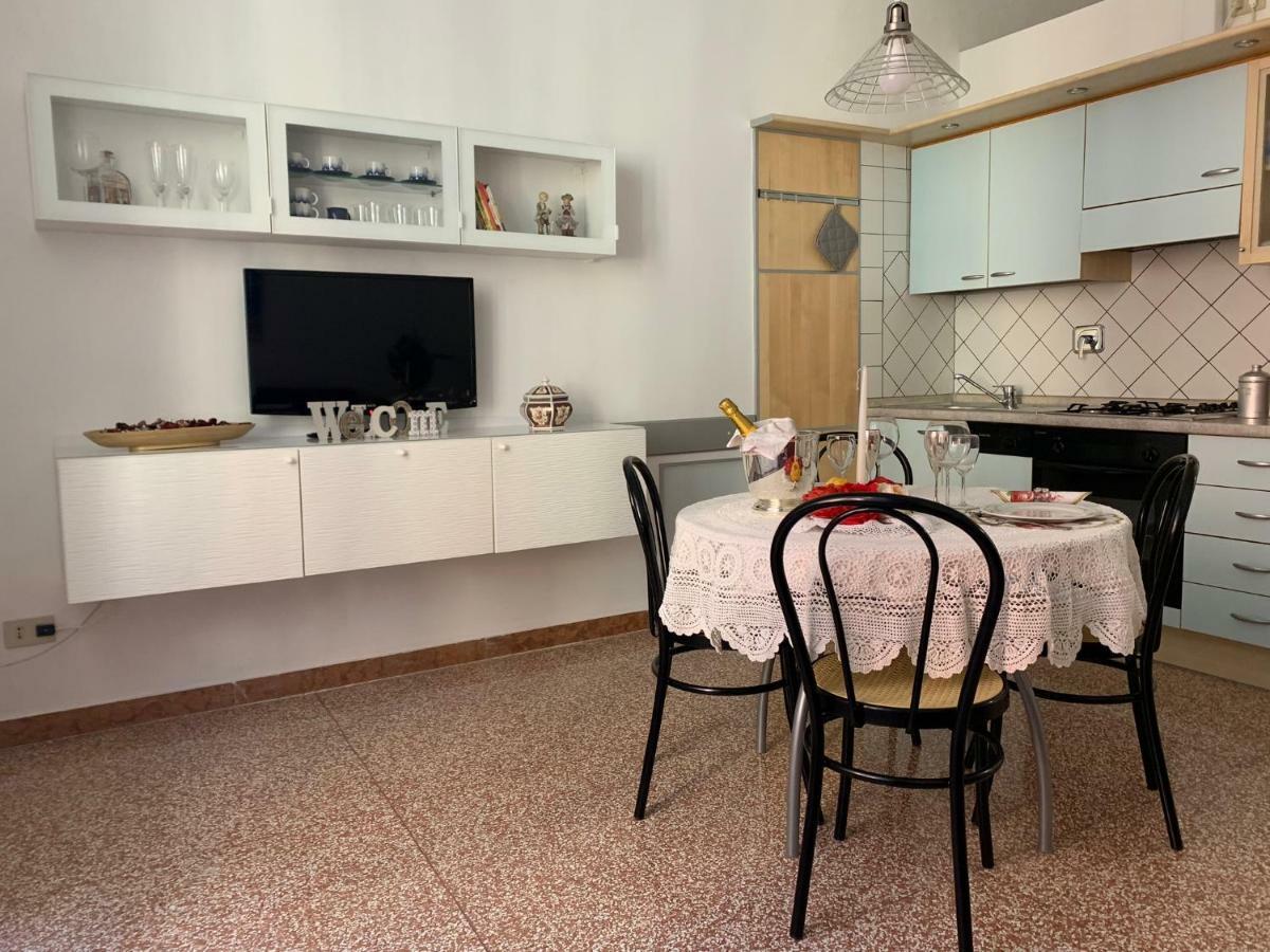 Апартаменты Temporary House Oberdan Болонья Экстерьер фото